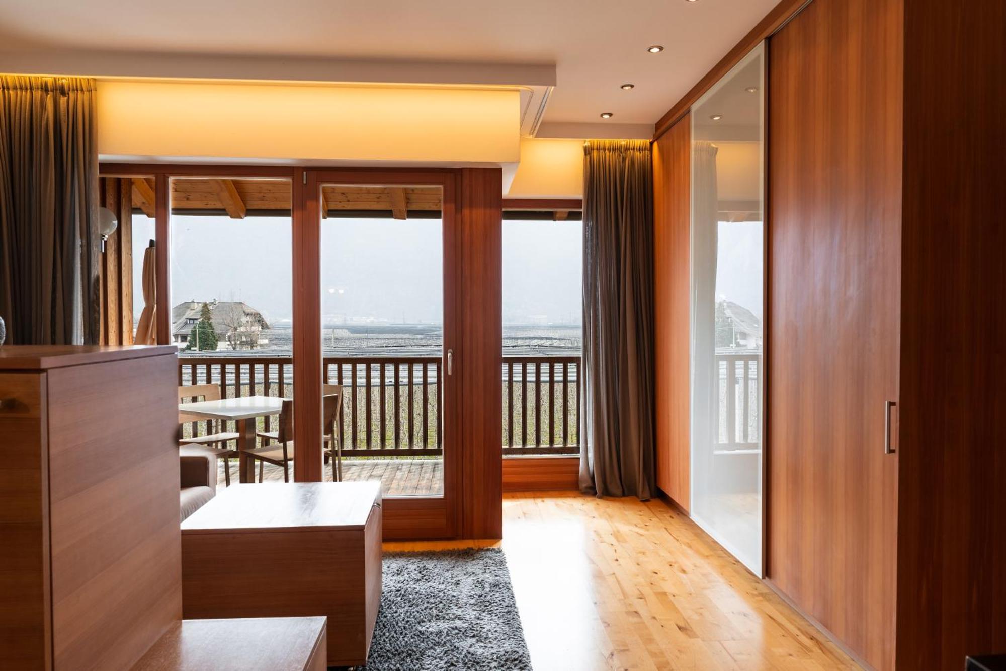 St. Ulrichhof Apartment ลานา ภายนอก รูปภาพ