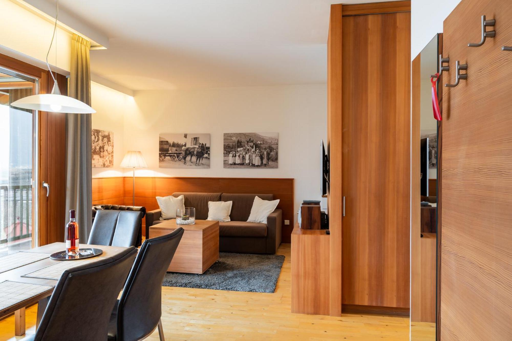 St. Ulrichhof Apartment ลานา ภายนอก รูปภาพ